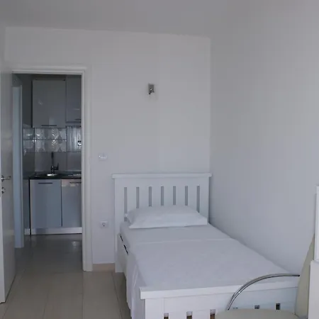 Rosina * Rogoznica (Sibenik-Knin)