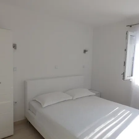 Rosina Apartman Rogoznica