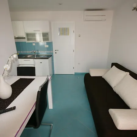 Apartment Rosina Rogoznica (Sibenik-Knin)