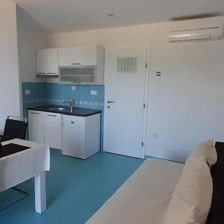 Apartment Rosina *