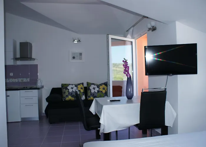 Rosina * Rogoznica (Sibenik-Knin)