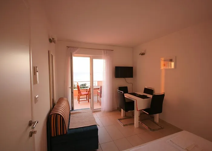 Rosina * Rogoznica (Sibenik-Knin)